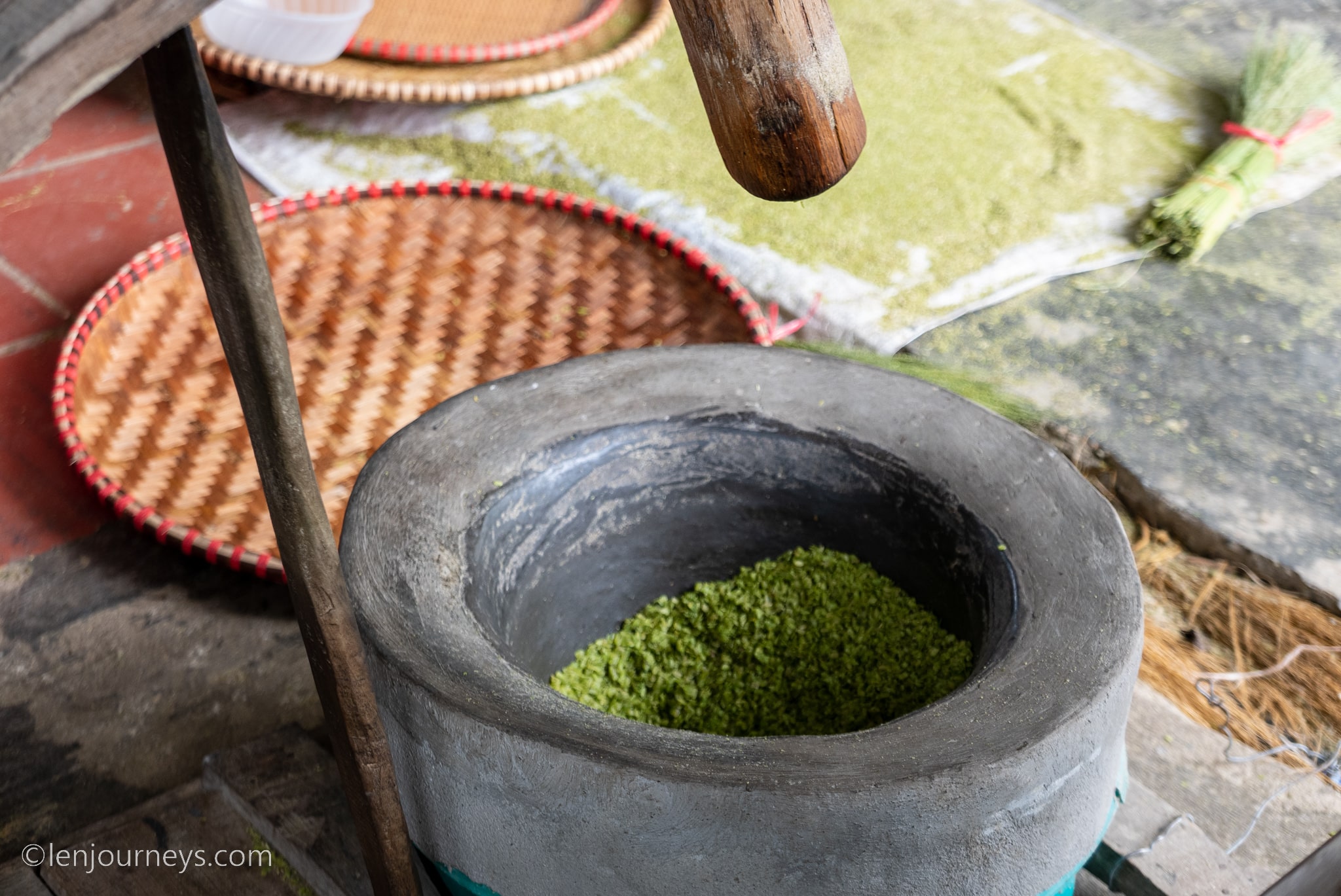 Green rice flake