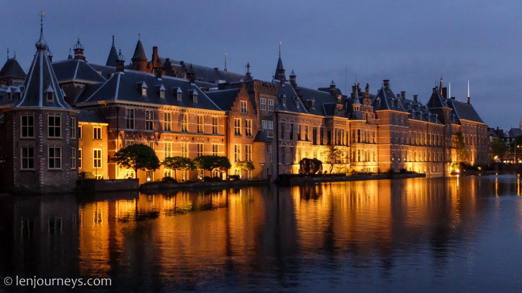 Binnenhof at night, The Hague