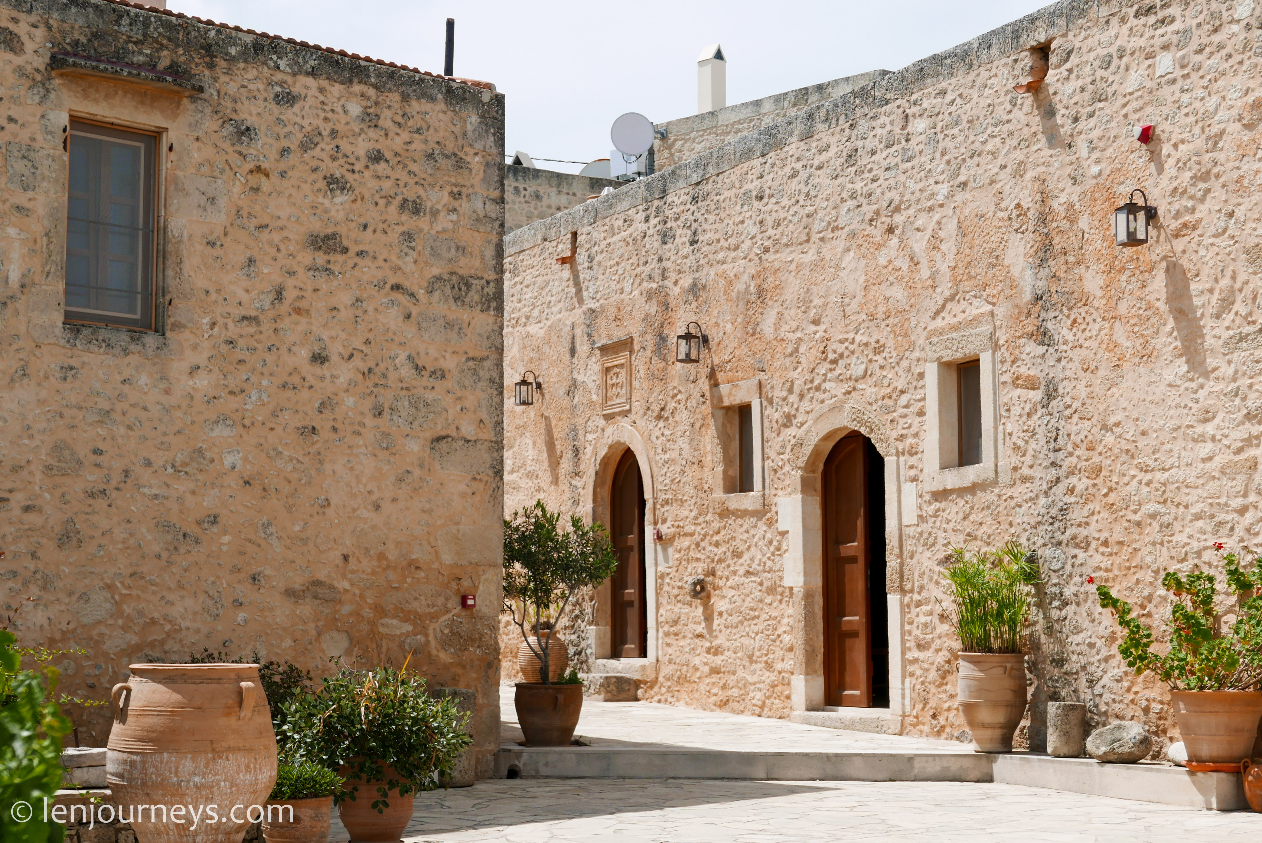The stone houses in Kapsaliana Village Hotel